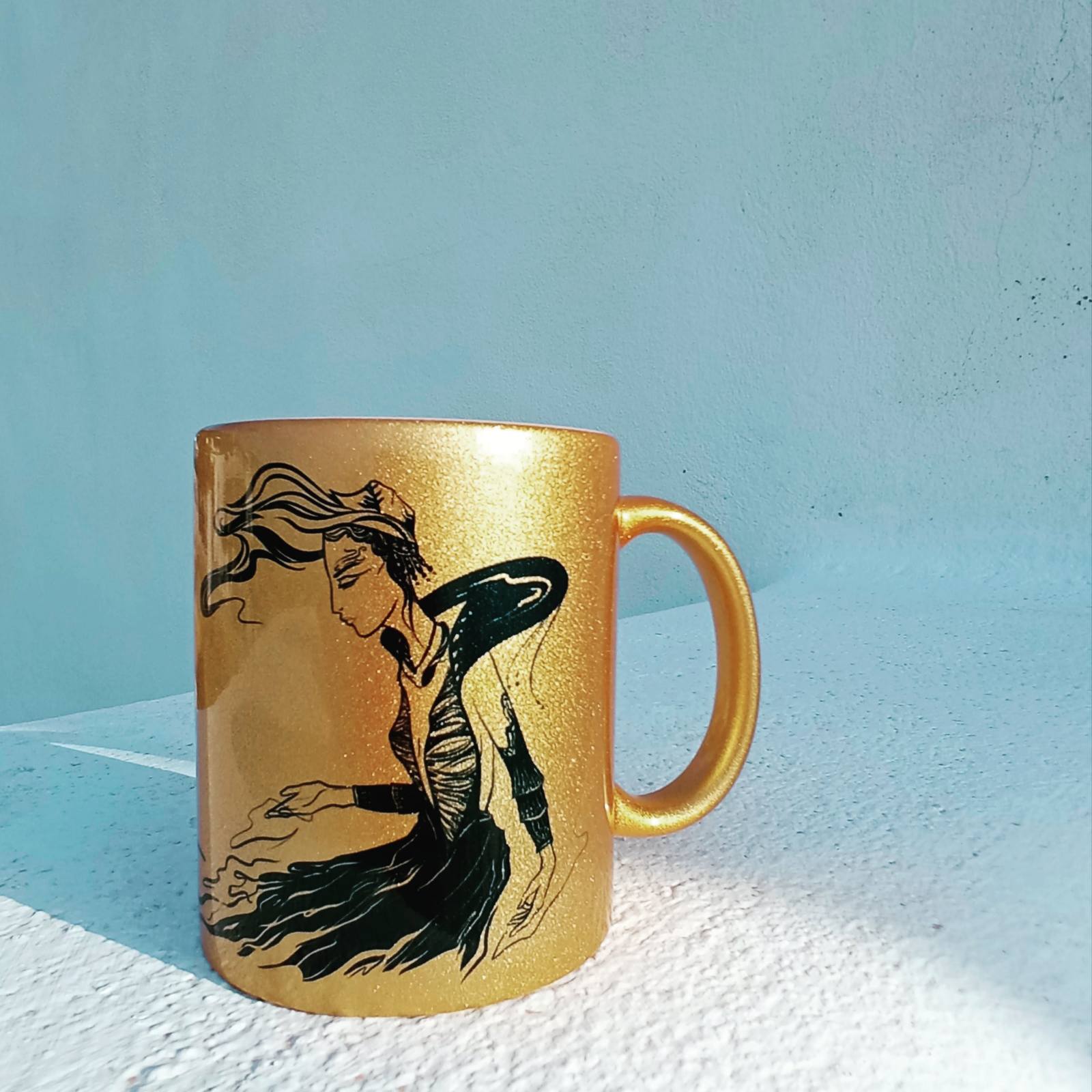 pliatsiko_mytho_cups_nereides